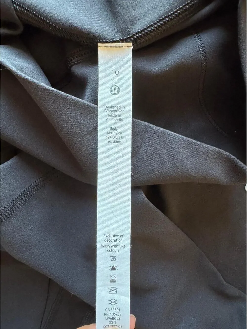 Lululemon Align High Rise 23” Black Size 10 NWT